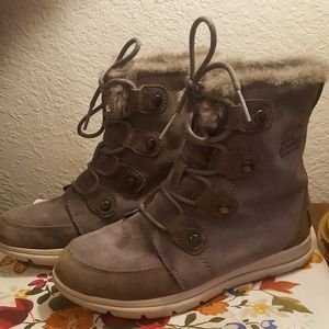 Womens Size 6.5 Sorel Waterproof Faux Fur Boots